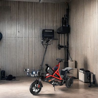 Scooter électrique avec deux moteurs sans balai et cadre en acier 48V500W*2 batterie au lithium