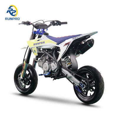 Vitesse max. 80km/h Dirt Bike Le nouveau design 140cc 160 190cc Pit Bike avec refroidisseur d'huile